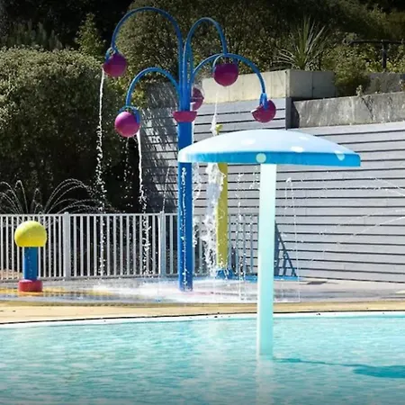 De 3 A Brevin Les Pins A 500 M De La Avec Piscine Partagee Et Jardin Clos *